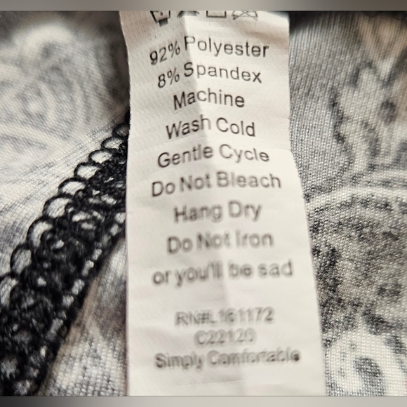 LuLaRoe Paisley Floral Leggings Black Red Gray White Women’s Large - Picture 6 of 7